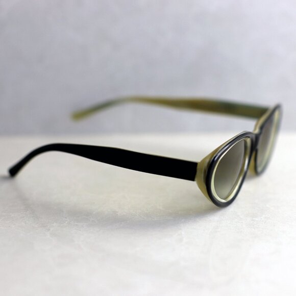 Vintage Prada Cateye Sunglasses - Picture 2 of 4